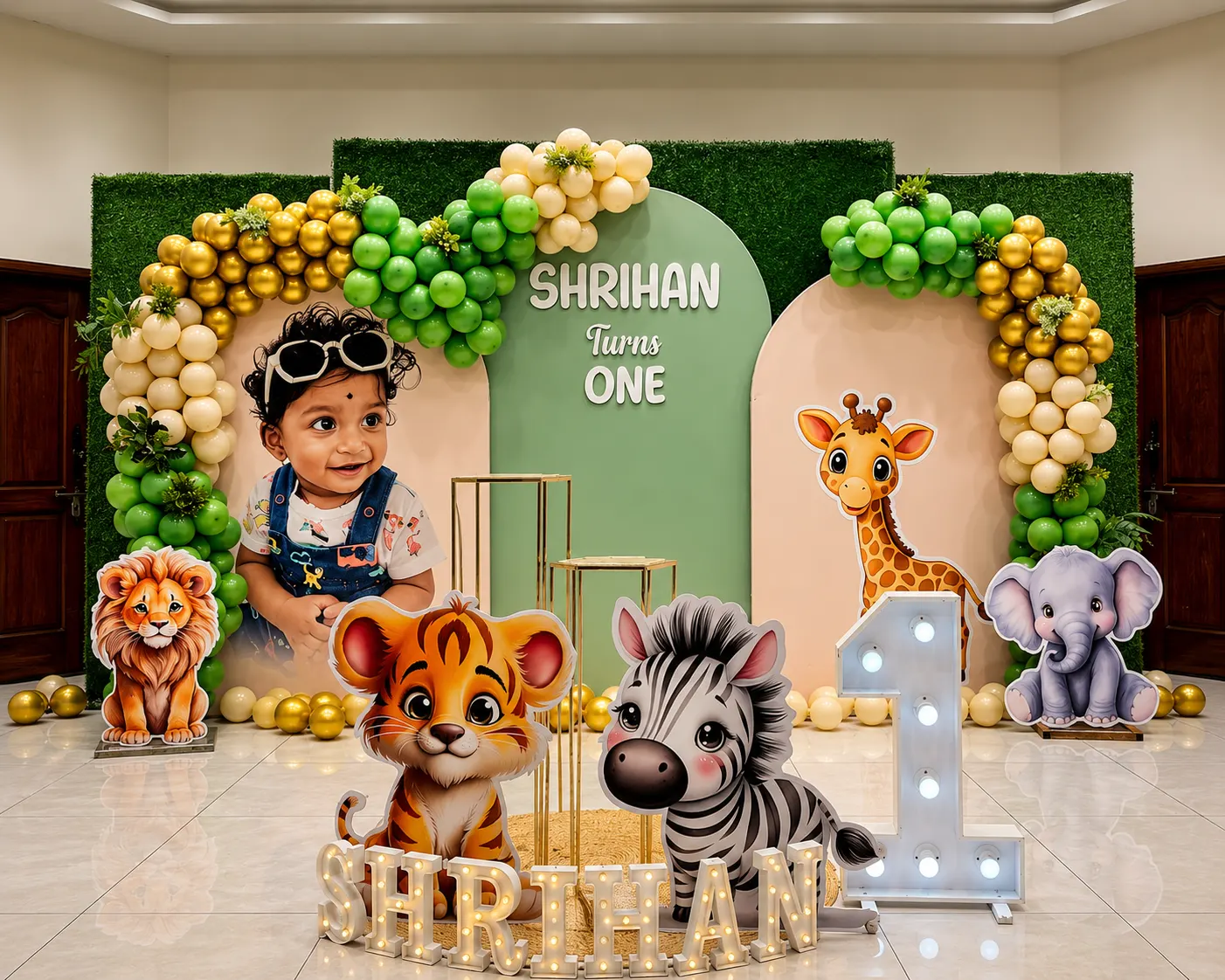 Wild One first birthday animal themed balloon decoration Noida