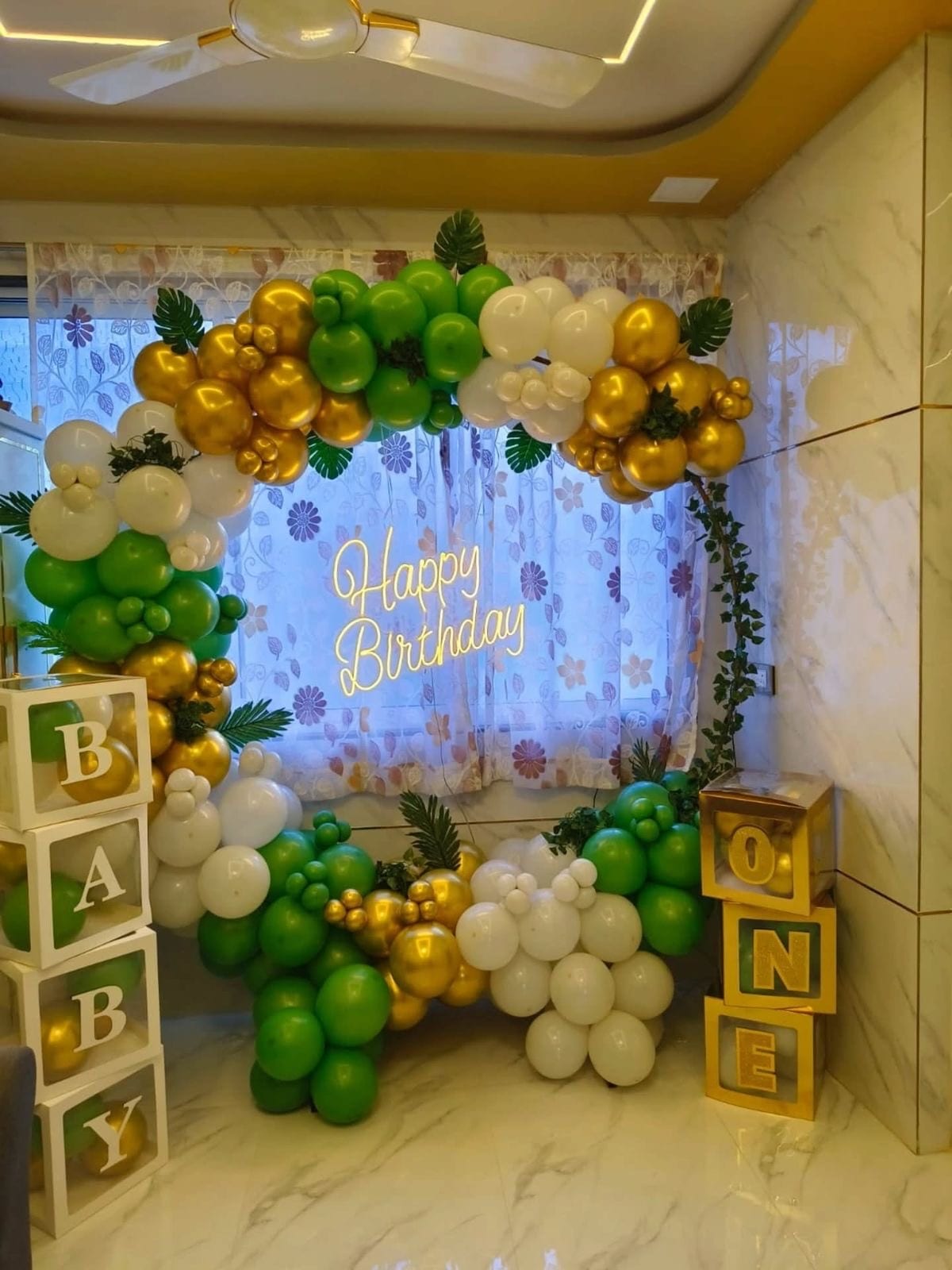 Jungle Safari Luxe Ring Decor
