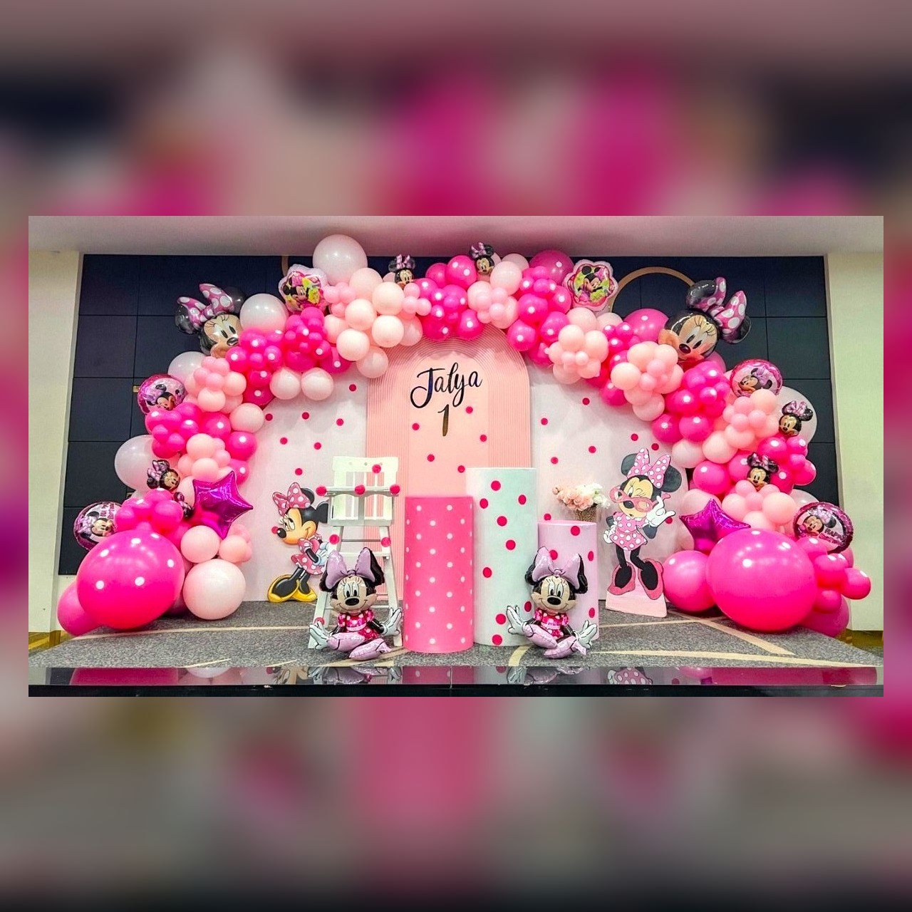 Pink Mouse Bow Birthday Backdrop balloon decoration setup in Delhi NCR