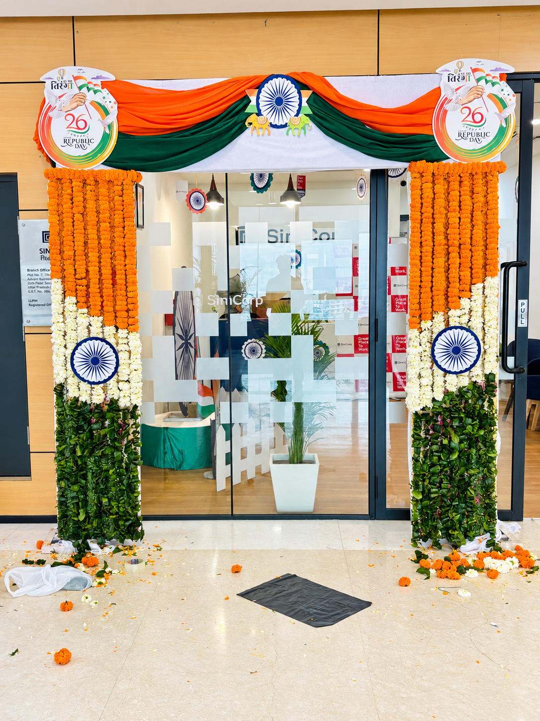 Republic Day Tricolour Floral Entrance balloon decoration setup in Delhi NCR
