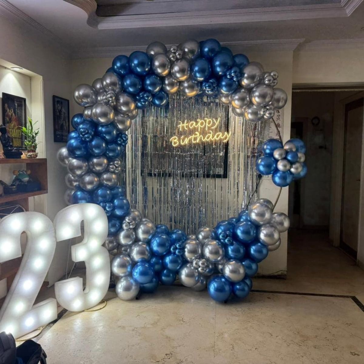 Royal Blue Luxe Ring Setup